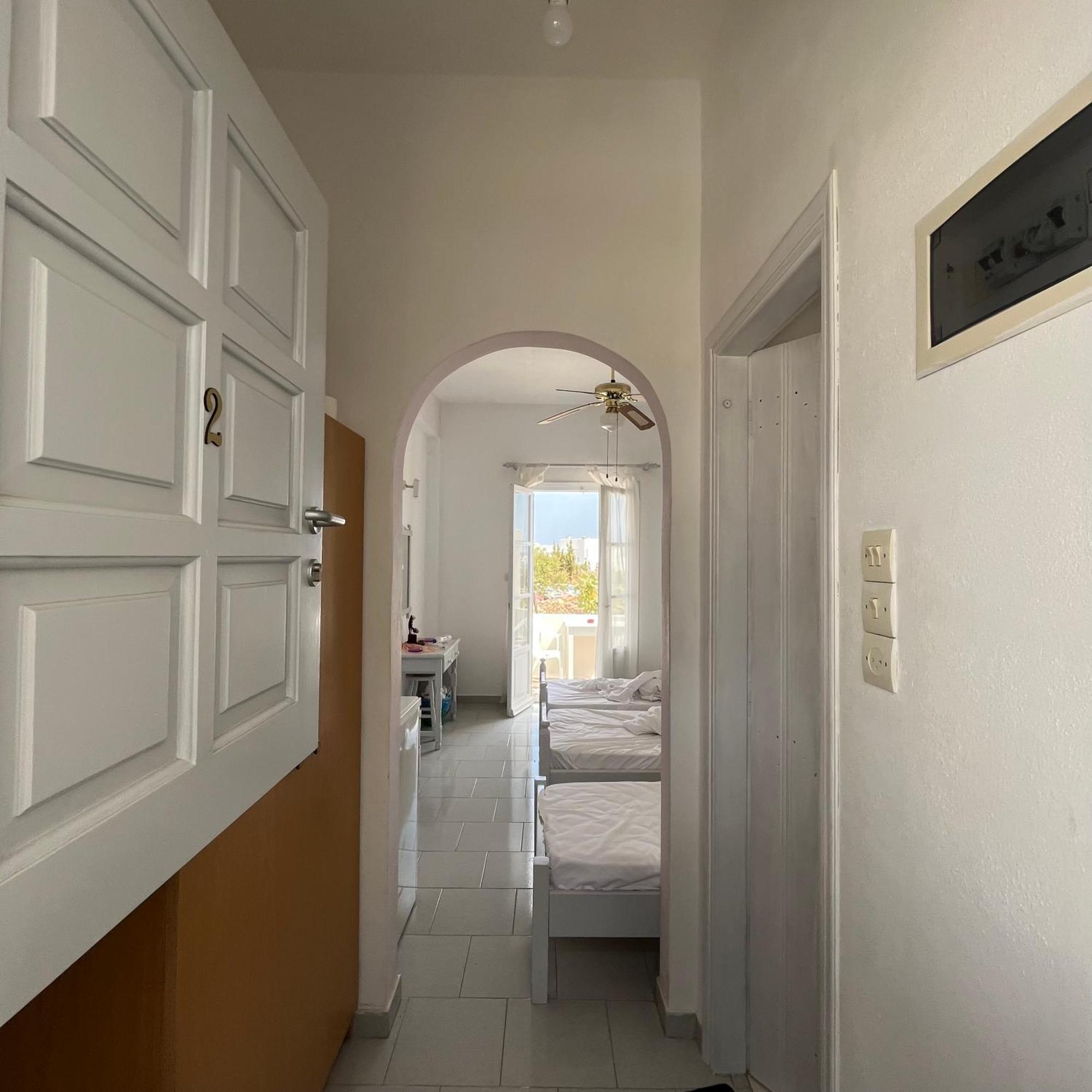 Panagiotis Rooms ナウサ エクステリア 写真