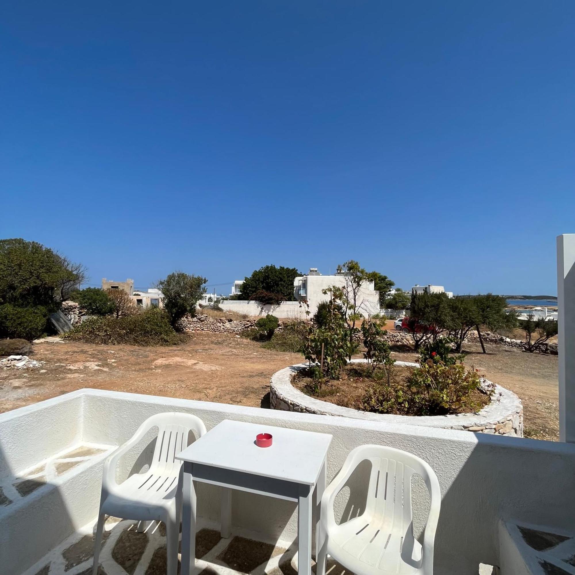 Panagiotis Rooms ナウサ エクステリア 写真