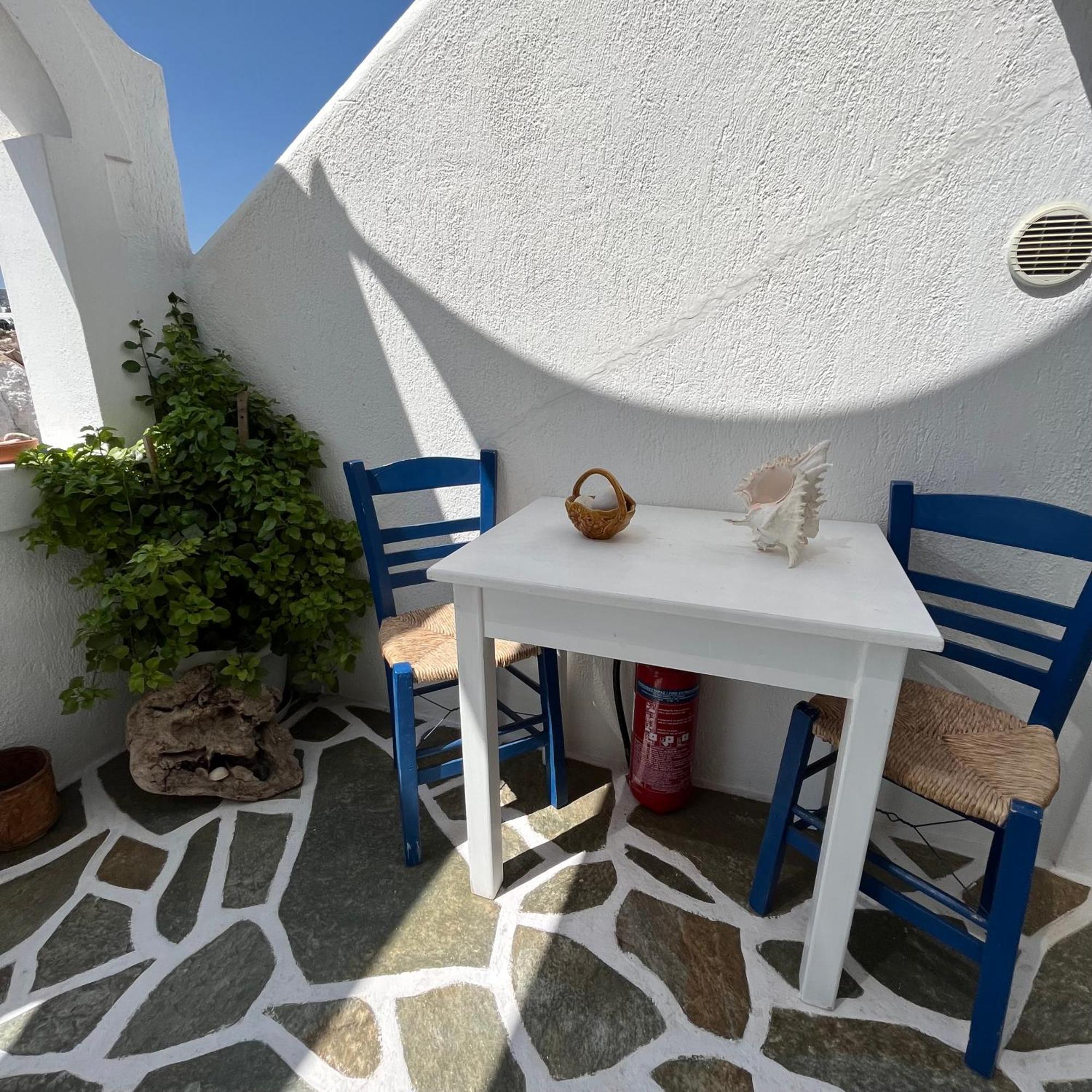 Panagiotis Rooms ナウサ エクステリア 写真